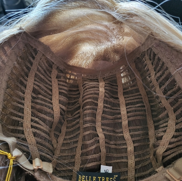 Belletress WIG NEED TO SELL MOVING - Picture 6 of 10